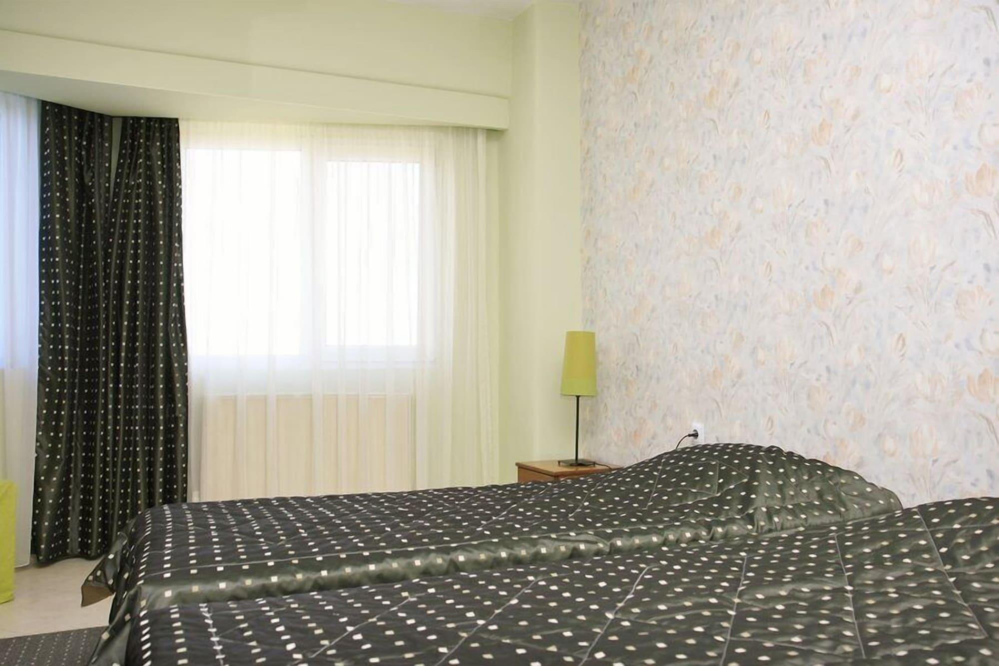 Assembly Hotel Anchialos ภายนอก รูปภาพ