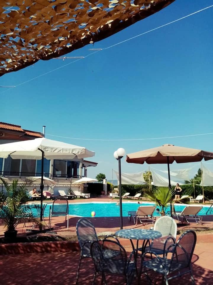Assembly Hotel Anchialos ภายนอก รูปภาพ